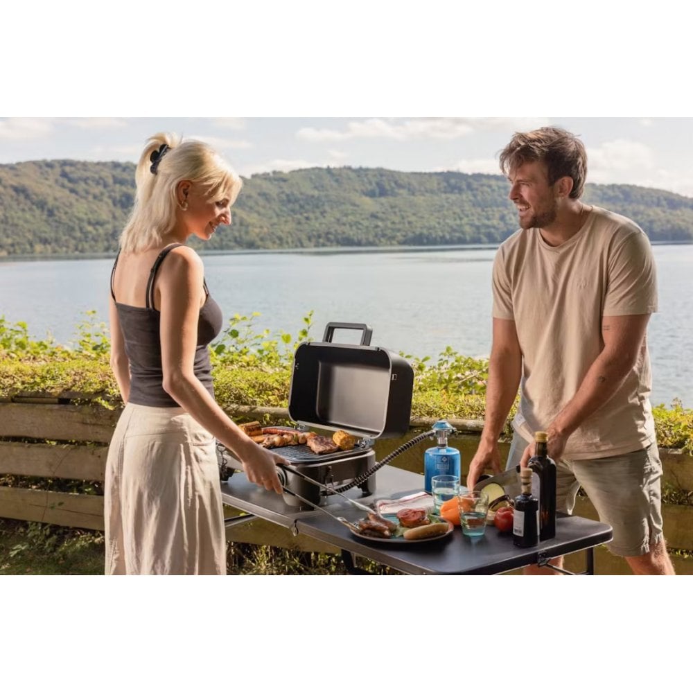 Tour & Grill CV Plus Gas BBQ w/ 4 x CV470 Gas Cartridges